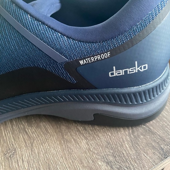 Dansko Makayla Outdoor Waterproof lightweight sneakers - Picture 5 of 14